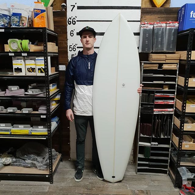 Mitch finish up with this super clean 6’6 single fin diamond tail